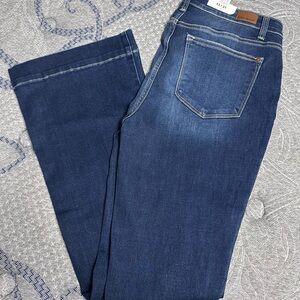 NWT! Judy Blue Flare 13/31